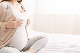Evolución de los Implantes Mamarios durante el Embarazo