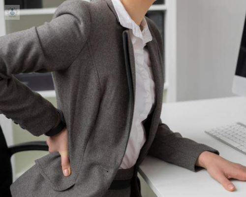 como-identificar-y-prevenir-el-dolor-de-espalda-por-trabajar-desde-casa imágen de artículo