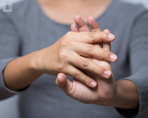 ejercicios-para-tratar-la-artritis-reumatoide imagen de artículo