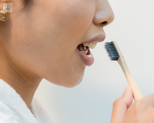 lo-que-debes-saber-sobre-la-relacion-entre-el-embarazo-y-la-salud-oral imagen de artículo