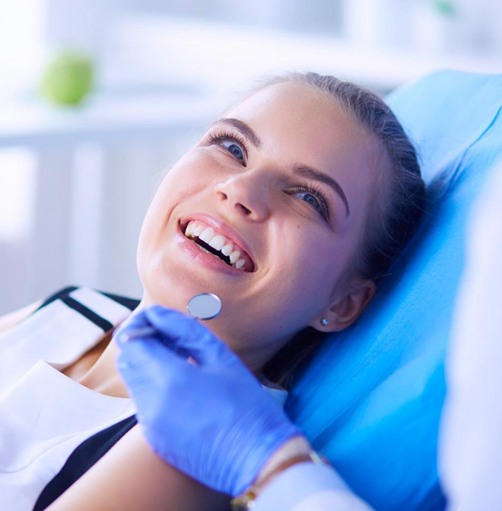 Mejorando tu sonrisa: tratamientos de Estética Dental