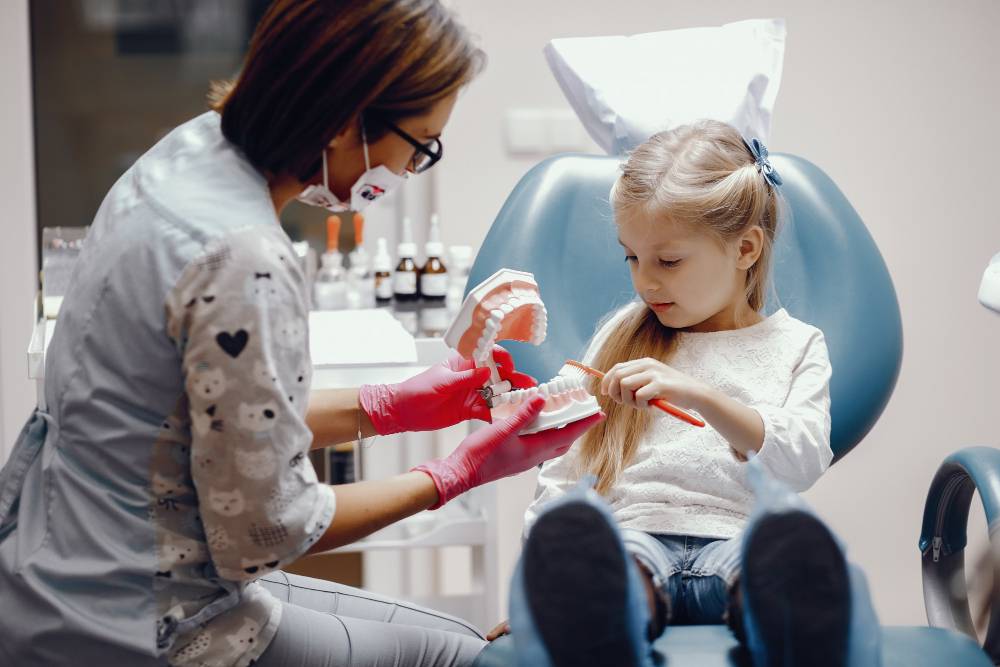 La importancia de la Odontología Infantil: Construyendo una sonrisa saludable desde temprano