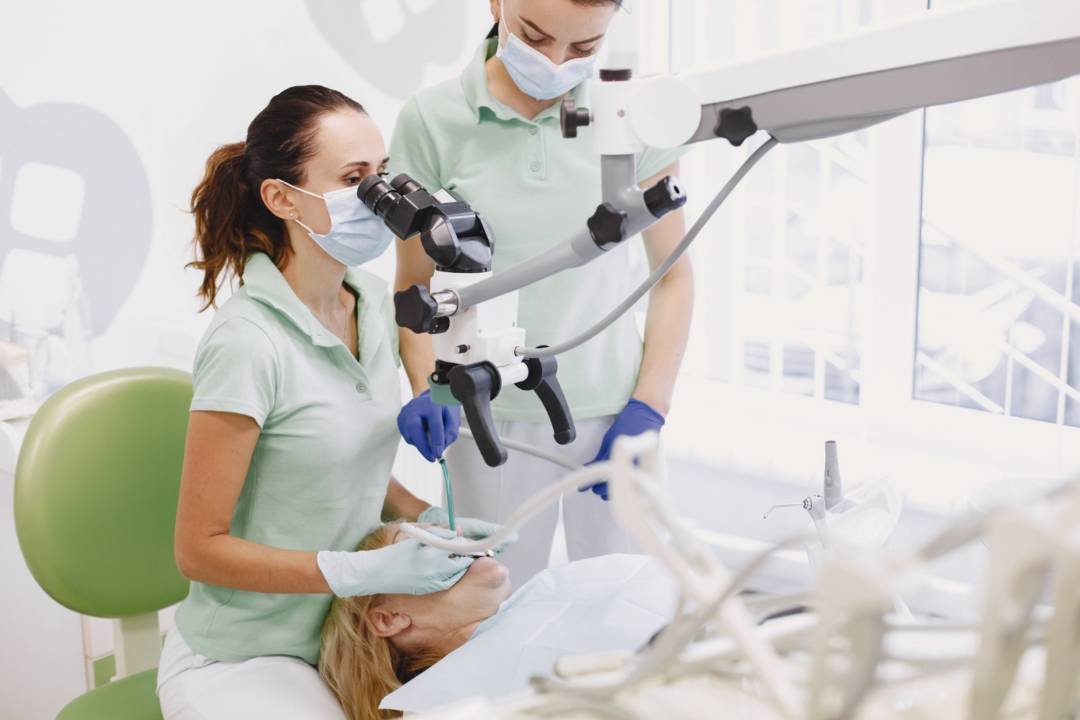 Beneficios del Microscopio Dental en tratamientos Odontológicos avanzados