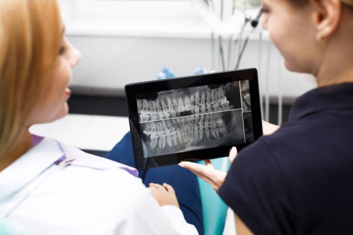 cirugia-digital-implantes-precision-milimetrica-nueva-sonrisa imagen de artículo