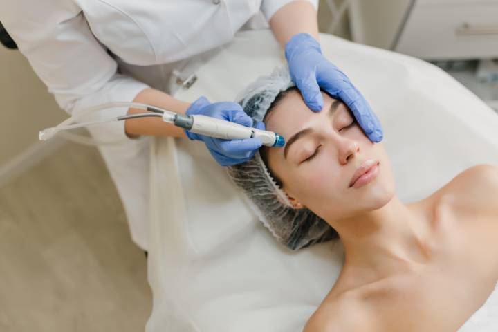tendencias-dermatologicas-2025-innovacion-personalizacion-avances-antienvejecimiento imagen de artículo