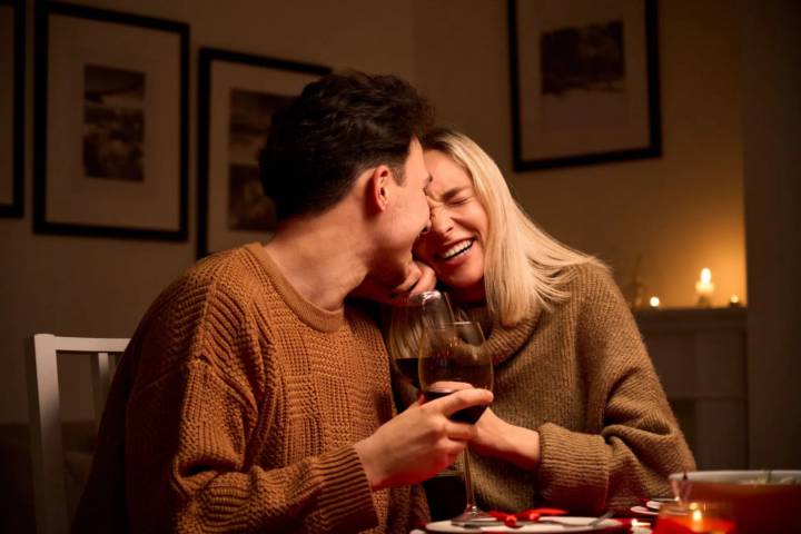 el-amor-es-ciego-esto-ocurre-cerebro-cuando-te-enamoras imagen de artículo